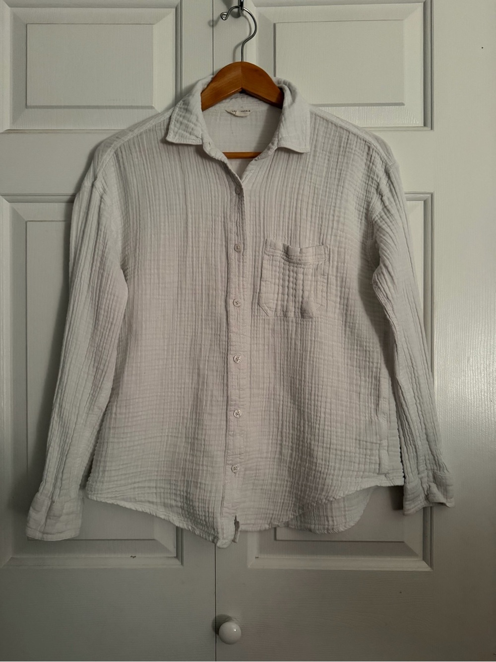 Aeropostale White Gauze Button-Up Women's Shirt